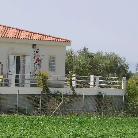 A Wonderful Relaxing Place. View. Romantic Sunset Holiday home Douneika (Amaliada)